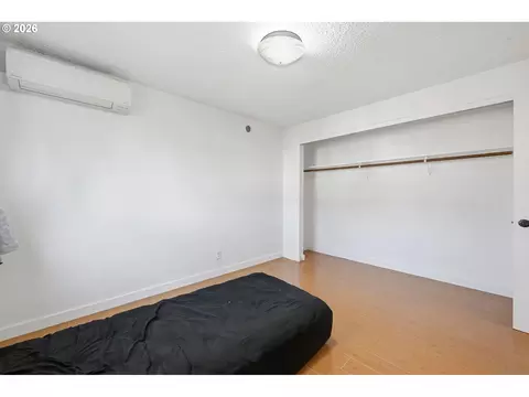 Bedroom - 1438 Quaker St, Eugene, OR 97402 photo 5 of 6