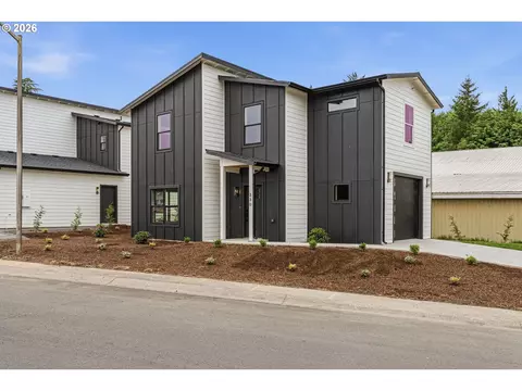 230 Glengate St, Cathlamet, WA 98612