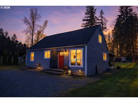 17673 S Hattan Rd, Oregon City, OR 97045