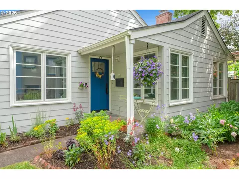 1865 Villard St, Eugene, OR 97403