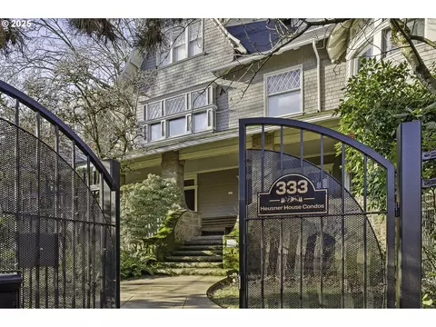 333 NW 20th Ave #2, Portland, OR 97209