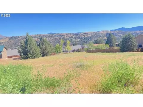 214 Valley View Dr, John Day, OR 97845