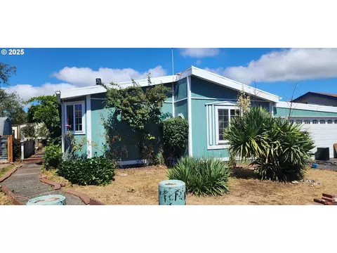 90971 Highway 101 #64, Warrenton, OR 97146