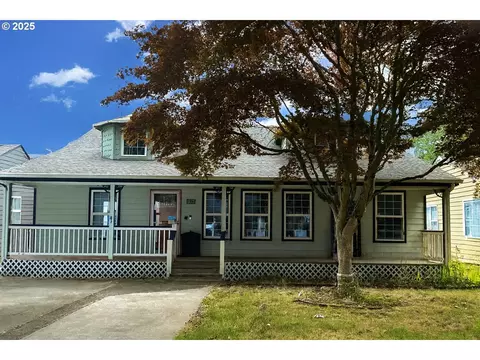 537 26th Ave, Longview, WA 98632
