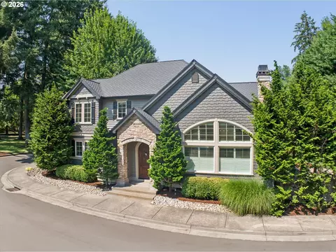18086 Jenifers Way, Lake Oswego, OR 97035