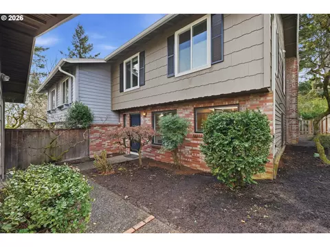34 Wheatherstone, Lake Oswego, OR 97035
