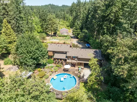 90050 Killian Ln, Elmira, OR 97437
