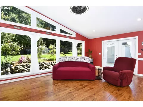Living - 1504 NE Village Squire Ct, Gresham, OR 97030 photo 6 of 6