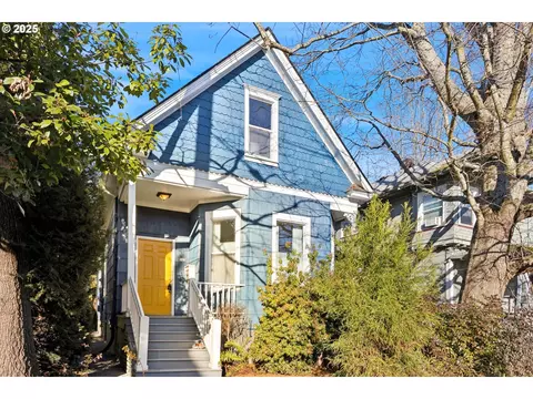 523 NE Knott St, Portland, OR 97212