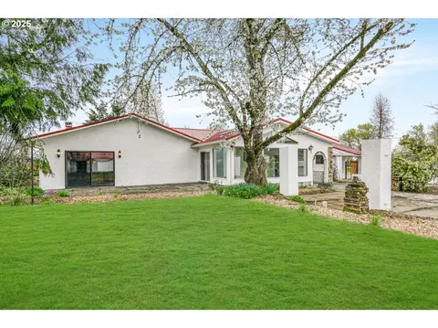 11913 W Stayton Rd SE, Aumsville, OR 97325