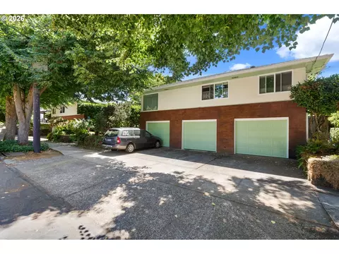 2940 SE Brooklyn St, Portland, OR 97202