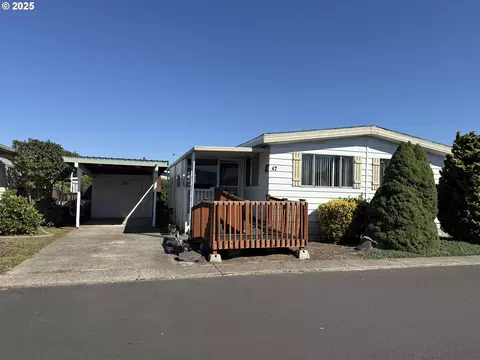 5422 Portland Rd NE #47, Salem, OR 97305