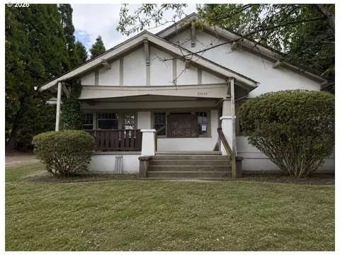 21260 SE Stark St, Gresham, OR 97030