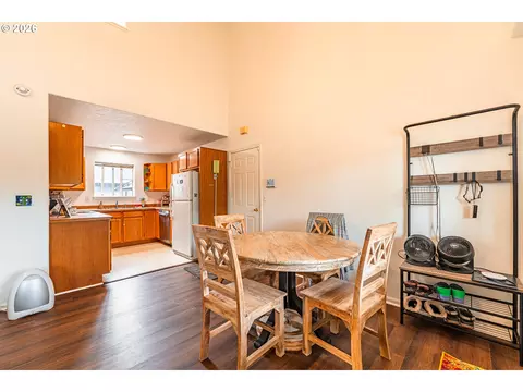 Dining - 4096 S E St, Springfield, OR 97478 photo 2 of 2