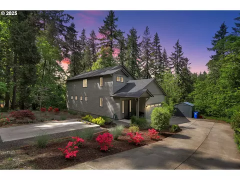 1345 Skyline Park Loop, Eugene, OR 97405 photo 1