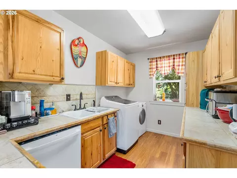 Other - 115 SW Regulator St, Cascade Locks, OR 97014 photo 2 of 4