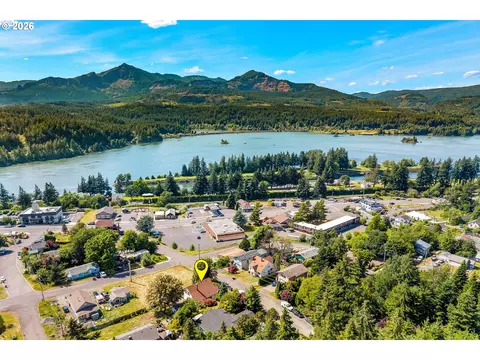 115 SW Regulator St, Cascade Locks, OR 97014