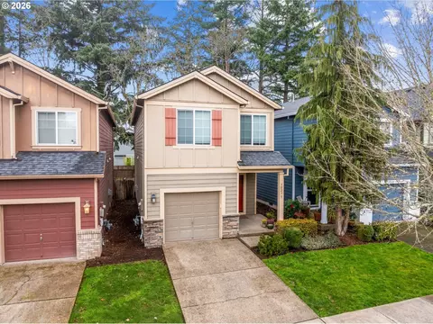 3027 SE Kingswood Ave, Hillsboro, OR 97123