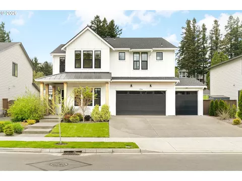 2744 Dahlia Dr, West Linn, OR 97068