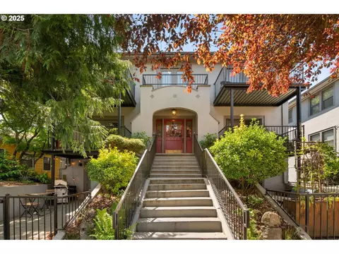 2024 NW Overton St #4, Portland, OR 97209