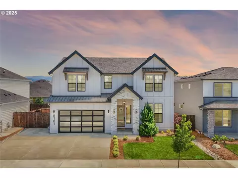 8101 NE 167th Ave, Vancouver, WA 98682