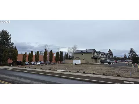 62062 Dean Swift Rd, Bend, OR 97701