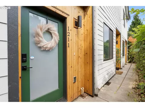 1211 N Winchell St #3, Portland, OR 97217
