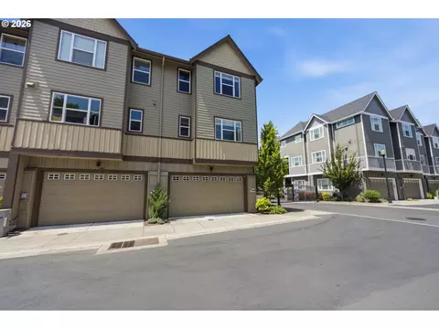 494 NE Cleveland Ave, Gresham, OR 97030 photo 1