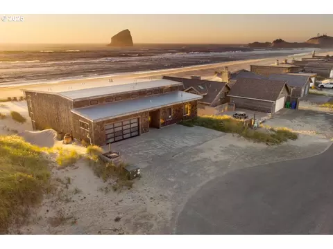 34800 Ocean Dr, Pacific City, OR 97135