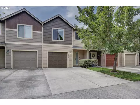9513 NE 73rd St, Vancouver, WA 98662