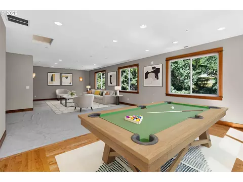 Living - 267 Ranch Rd, Kelso, WA 98626 photo 9 of 9