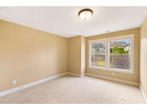 Bedroom - 1735 NW 40th Ave, Camas, WA 98607 photo 4 of 5