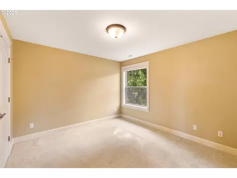 Bedroom - 1735 NW 40th Ave, Camas, WA 98607 photo 3 of 5