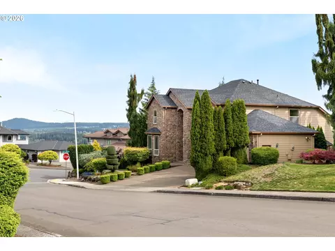 Exterior - 1735 NW 40th Ave, Camas, WA 98607 photo 11 of 11