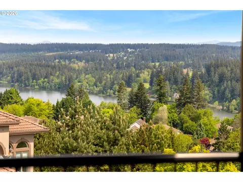 View/Area - 1735 NW 40th Ave, Camas, WA 98607 photo 2 of 2