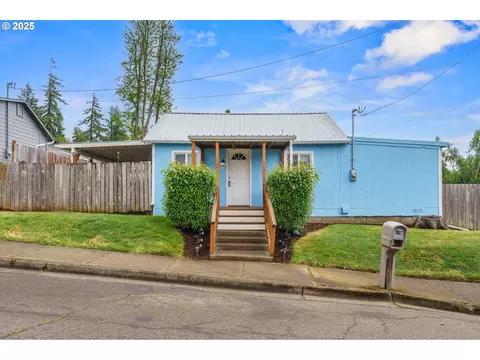 1305 E Van Buren Ave, Cottage Grove, OR 97424