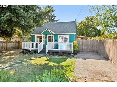 2405 SE 84th Ave, Portland, OR 97216
