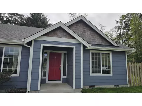 1690 Westwind Cir, Hammond, OR 97121