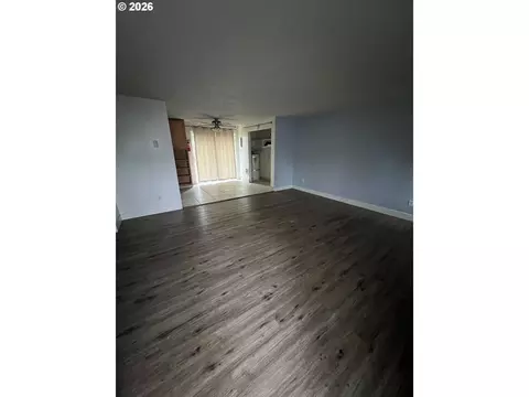 Living - 1107 E 30th St, Vancouver, WA 98663 photo 1 of 2