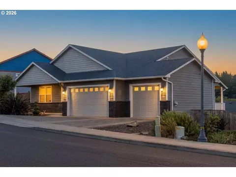 5294 NE Voyage Ave, Lincoln City, OR 97367