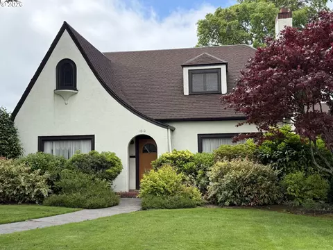 1810 Pacific Ave, Forest Grove, OR 97116