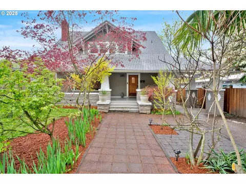 2092 Washington St, Eugene, OR 97405