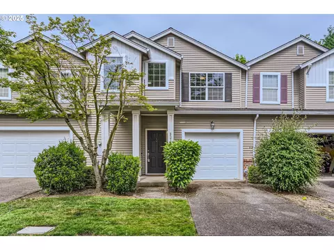 3079 SE Robin Cir, Hillsboro, OR 97123