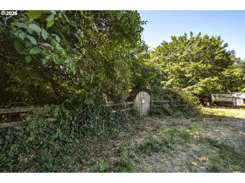 Exterior - 27508 SE Carl St, Gresham, OR 97080 photo 7 of 7