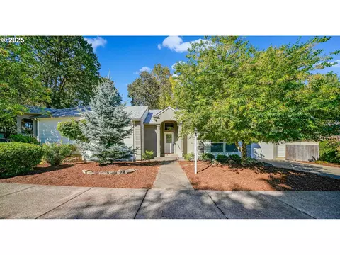1367 Westbrook Dr NW, Salem, OR 97304