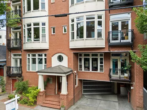 2537 NW Thurman St #101, Portland, OR 97210
