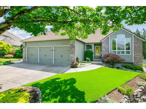 11942 SE Sunny Way, Happy Valley, OR 97086