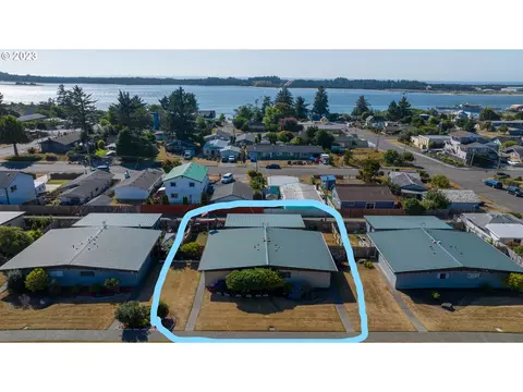 338 S Wasson St, Coos Bay, OR 97420