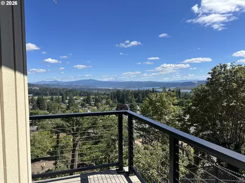 View/Area - 2105 NW Couch St, Camas, WA 98607 photo 7 of 8