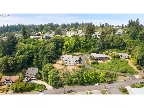 View/Area - 2105 NW Couch St, Camas, WA 98607 photo 3 of 8